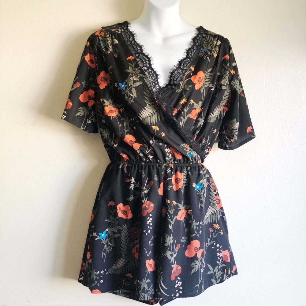 SOLD❤️ Black Boho Floral Romper - Picture 4 of 7